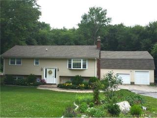 40 Slocum Rd, Hebron, CT 06248-1421