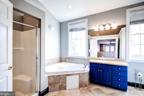 423 16 St, Philadelphia PA  19146-1657 exterior