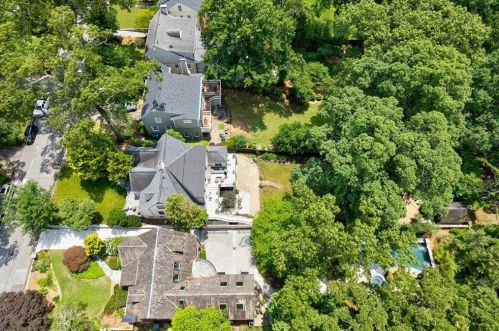 2858 Hl Dr, Atlanta GA  30305-3422 exterior