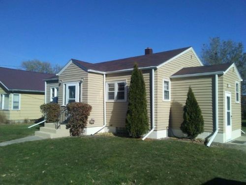 214 8th St, Mina, SD 57451-2060