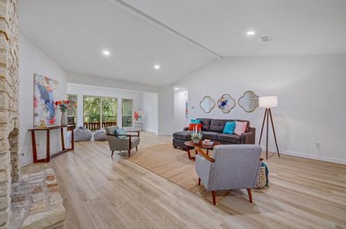 11903 Bobcat Trl, Austin TX  exterior