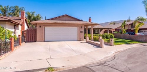 1742 Warfield Ct, Simi Valley, CA 93063-4239