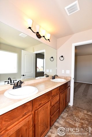 2794 Sapphire St, Loveland CO 80537-2024 exterior