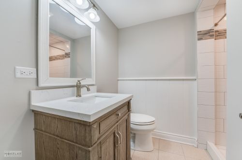 816 Emerald Dr, Naperville IL  60540-7246 exterior