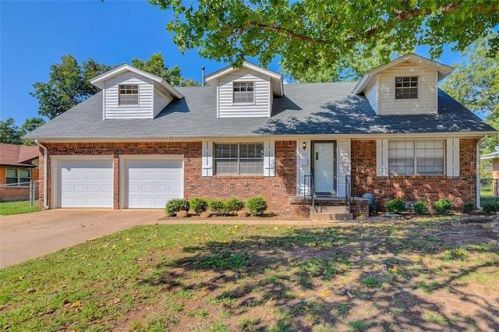 1427 Oakwood Dr, Norman, OK 73069-4446