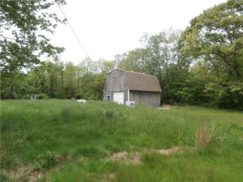 97 Alton Bradford Rd, Westerly, RI 02808-1750