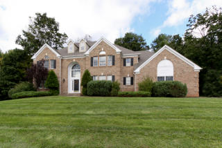 3 Yohn Dr, Bridgewater, NJ 08807-2151
