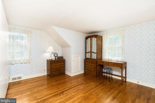 21 Elm Rd, Princeton NJ  08540-2501 exterior