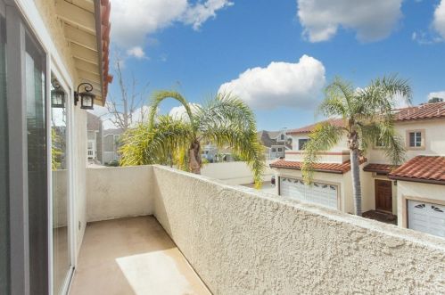 4700 Warner Ave, Huntington Beach CA  92649-3900 exterior