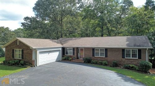 21 Cook Ln, Stockbridge, GA 30281-5149