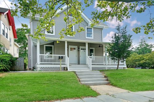 620 Asbury Ave, Tinton Falls NJ  07712-6510 exterior