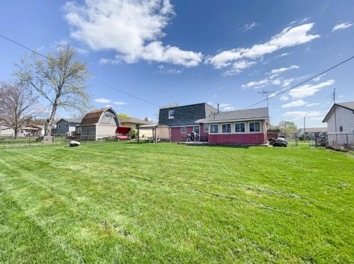 9434 Roosevelt St, Crown Point, IN 46307-1842