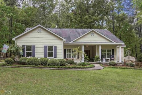 1071 Apalachee Woods Dr, Buckhead, GA 30625-1508