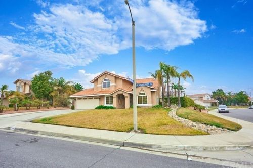 1682 Summerset Dr, Rialto, CA 92377-3846