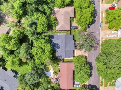 5707 Fairlane Dr, Austin TX  78757-4412 exterior