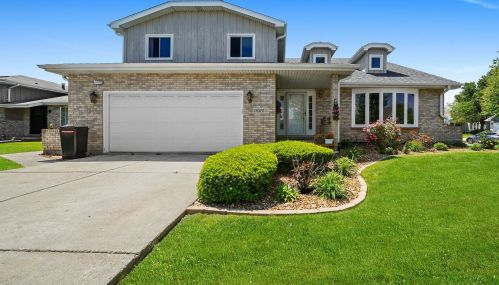 17070 Bonnie Trl, Oak Forest, IL 60452-4906