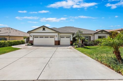 272 20th St, Upland, CA 91784-1661