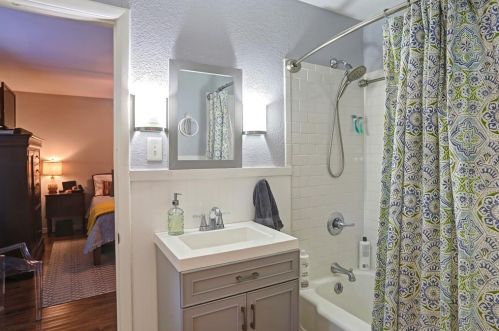 4633 Selkirk Dr, Fort Worth TX  76109-5243 exterior