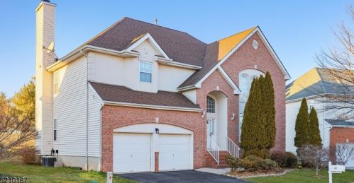 61 Goldenrod Dr, Montgomery, NJ 08502-4119