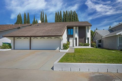 13782 Typee Way, Irvine CA  92620-3272 exterior