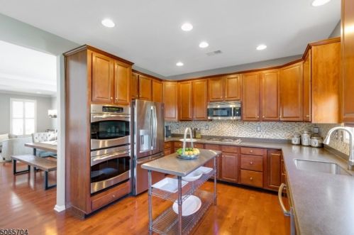 13 Dalton Rd, Hackettstown NJ  07840-4690 exterior