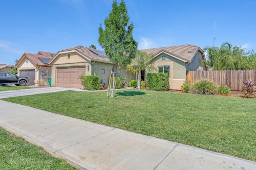 260 Sunburst St, Los Banos, CA 93635-9239