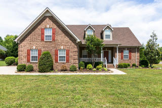 1475 Winterberry Dr, Murfreesboro, TN 37130-1157