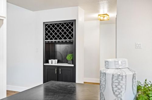 1827 Addington Dr, Carrollton TX exterior