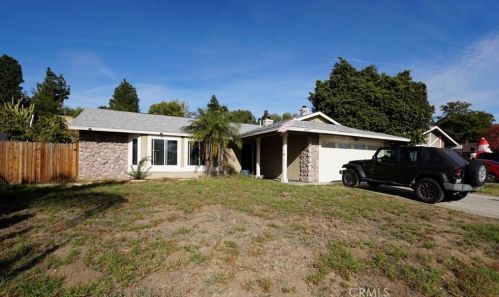 2370 Huff St, Colton, CA 92324-6850