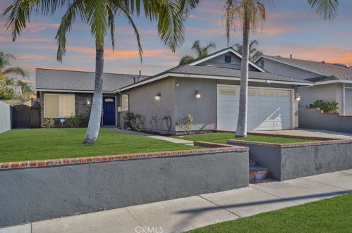 250 Sagamore St, Anaheim CA  92807-2811 exterior