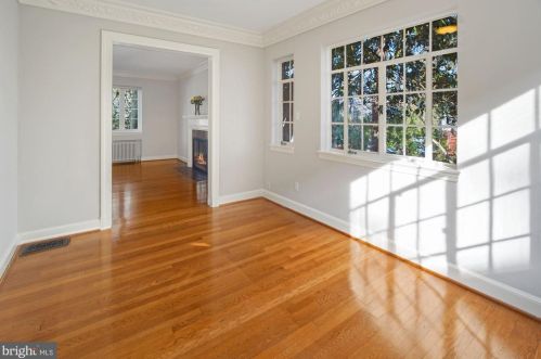 8119 Flower Ave, Silver Spring MD 20912-6646 exterior