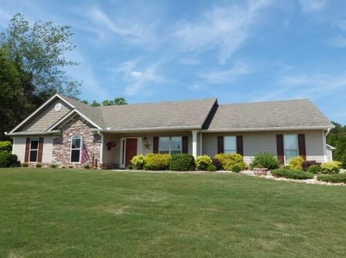 224 Arrowhead Trl, Jefferson, GA 30549-8853