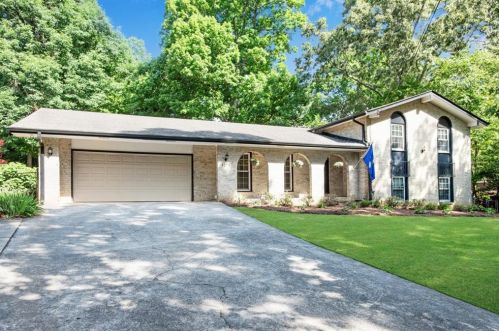 5272 Happy Hollow Rd, Atlanta GA  30360-1263 exterior