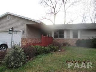 1413 Parkway Dr, Pekin, IL 61554-2415