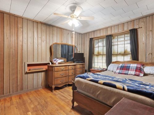 1300 Quail Trl, Fort Worth TX  76114-2321 exterior