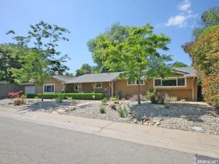 4045 Mcclain Way, Carmichael, CA 95608-2470