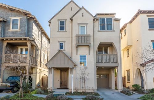 271 Pine Way, Mountain View, CA 94041-1399