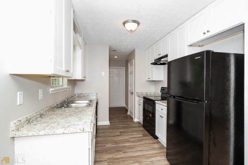 105 Woodridge Dr, Stockbridge GA  30281-1704 exterior