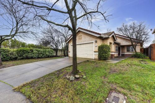 116 Grantham Ct, Folsom, CA 95630-8601