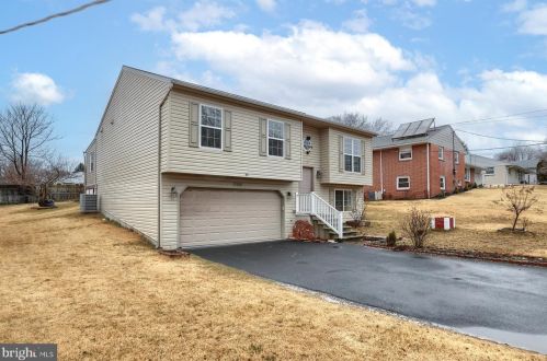 1508 Embassy Dr, Harrisburg, PA 17109-5610