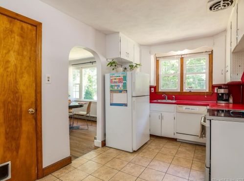 121 Stafford Rd, Ellington, CT 06029-2822