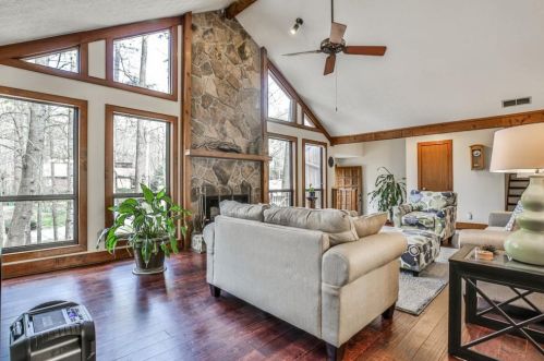 3878 River Walk Dr, Duluth, GA 30096-6101
