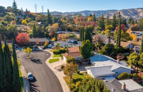 842 Landon Ct, Vacaville, CA 95688-3521