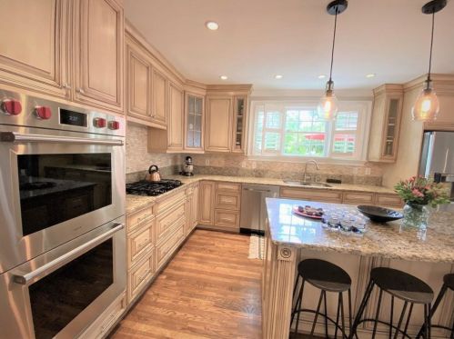 627 Hillpine Dr, Atlanta GA  30306-3222 exterior