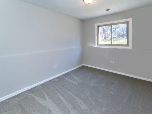 4392 Cinnamon Ridge Trl, Saint Paul MN  55122-3324 exterior