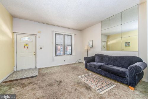 1424 Jackson St, Philadelphia PA  19145-3941 exterior