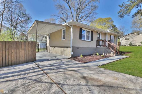 976 Pinehurst Dr, Smyrna GA  30080-4225 exterior