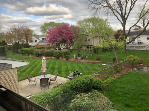 1619 Chesterfield Dr, Arlington Hts, IL 60005-3730
