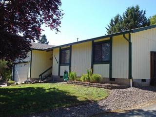 1536 Beaumont Ave, Roseburg OR  97471-6037 exterior