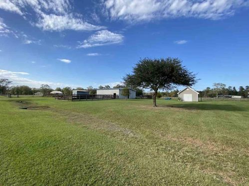 14304 Jesse Rd, Lakeview, TX 77662